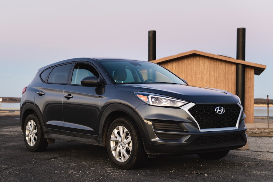 Hyundai Tucson Hybrid review image
